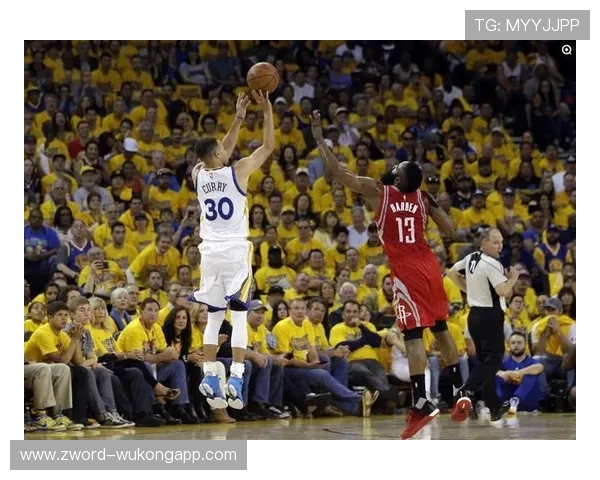 朗多挡拆组织拉开空间为库里带来更高投篮效率