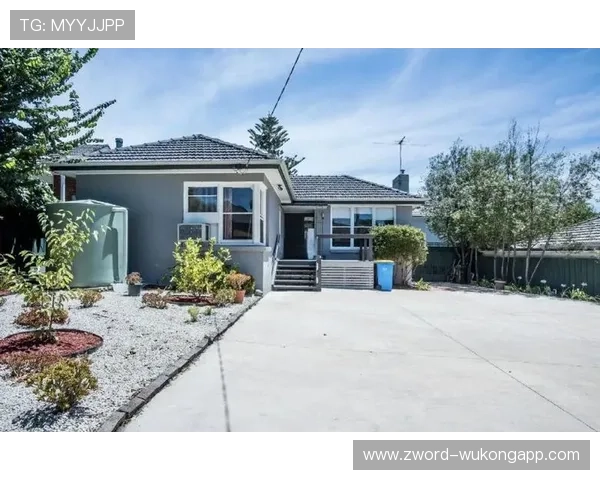 扎克拉文的豪宅又翻新了？普通人连门都摸不到啊这生活！