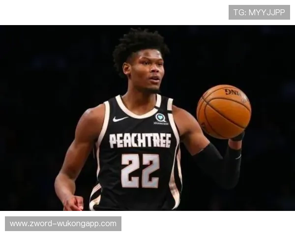 特雷·杨挡拆拉开空间提升得分效率显著超过队内后卫