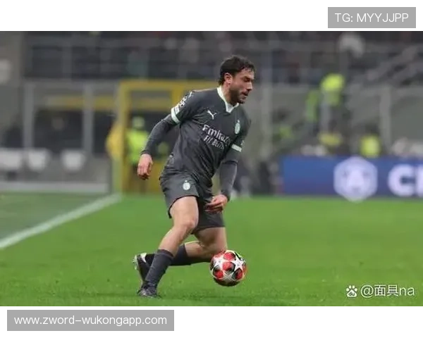 米兰防守稳定性不足，近期比赛中防线漏洞逐步反映，对争冠形势产生影响