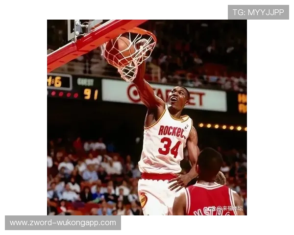 哈基姆·奥拉朱旺结合背打单打效率显著领先同期内线对手